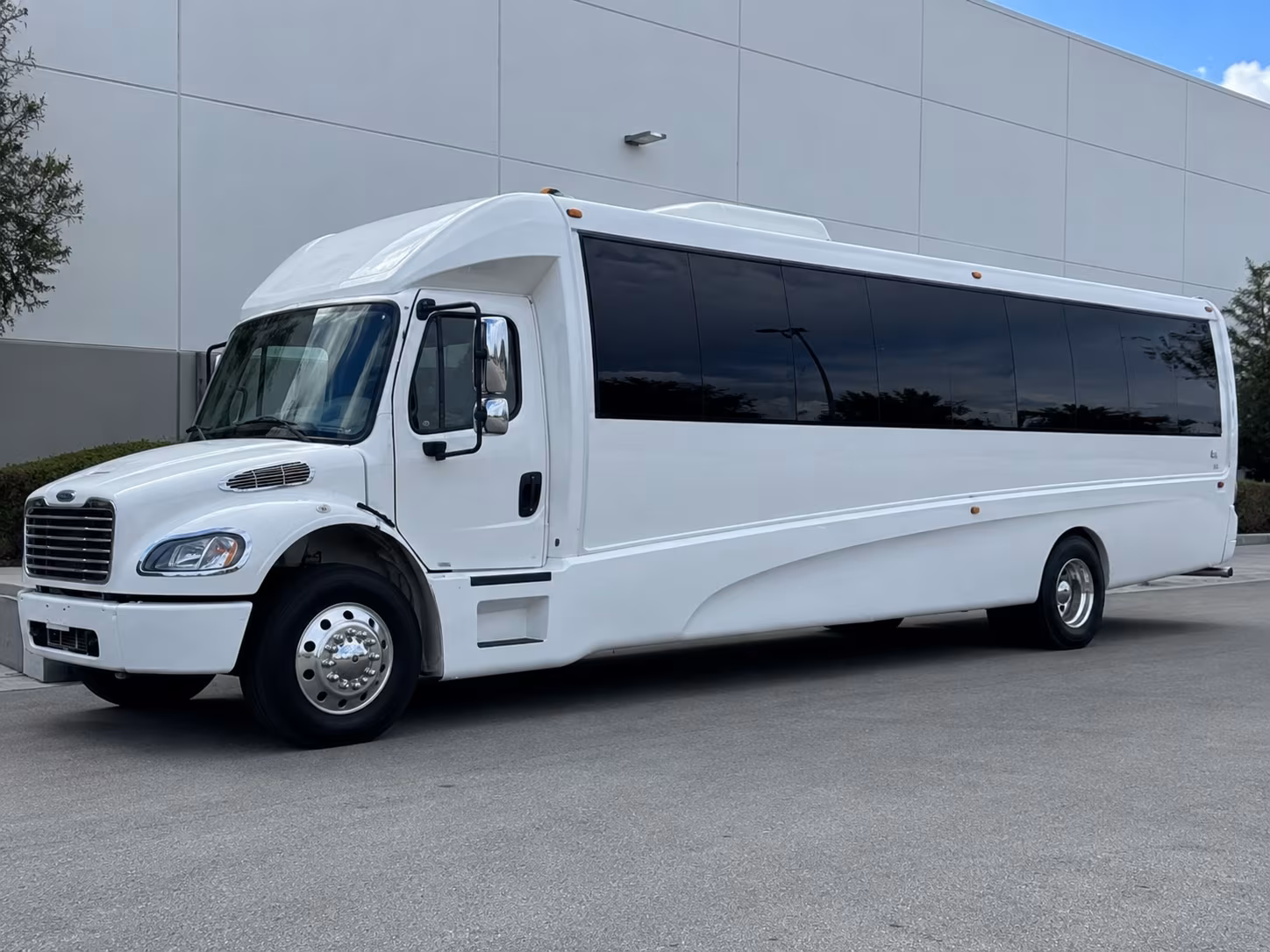 Athens Winery Tour & Pub Crawl Transportation