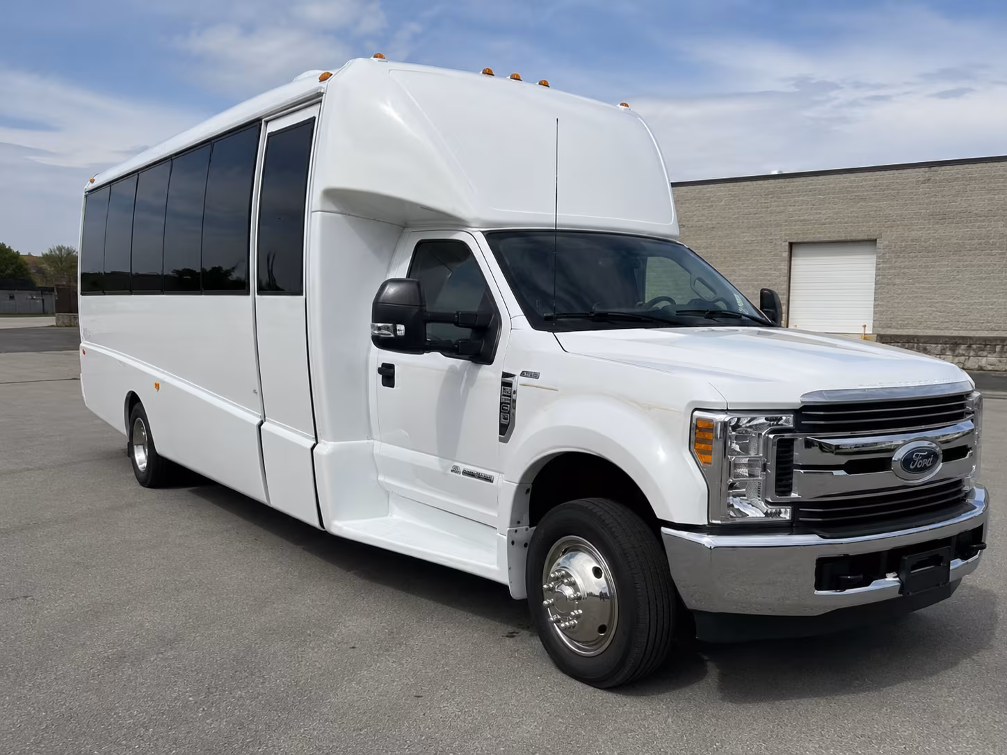 Augusta Airport Shuttle & Transportation party bus exterior