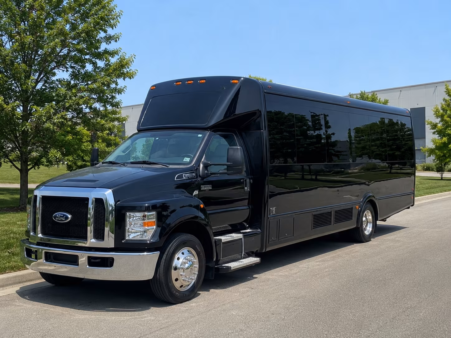 Augusta Birthday, Sweet 16, & Quinceañera Transportation party bus exterior
