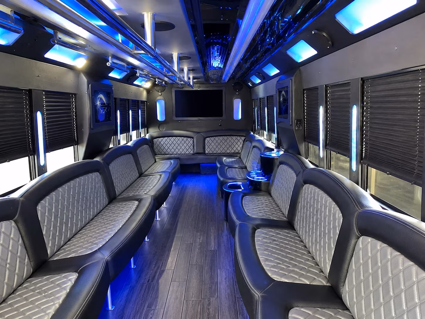 Augusta Winery Tour & Pub Crawl Transportation party bus exterior